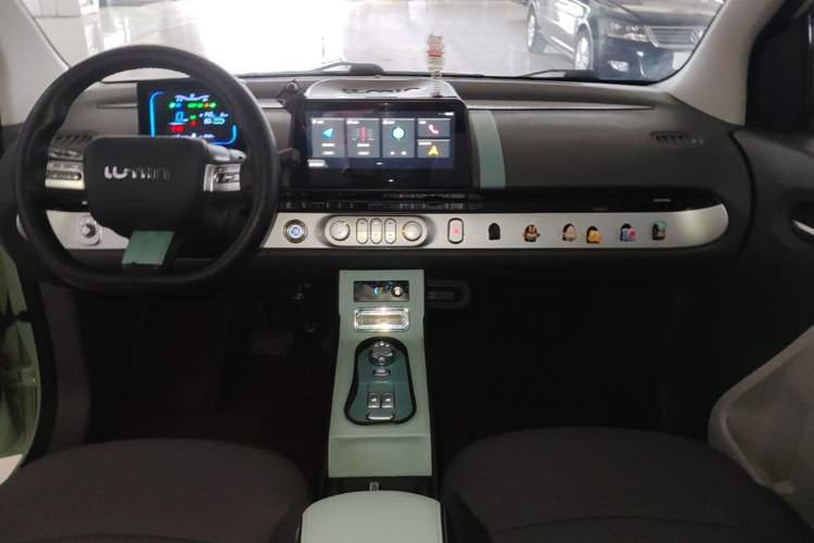 Used CHANGAN NEVO Lumin 2022 155 km – Refreshingly Sweet Edition Audio And AC Panel