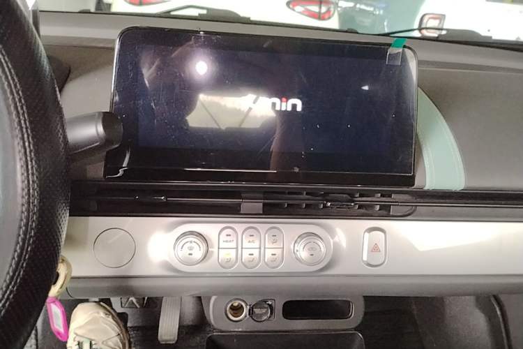 Used CHANGAN NEVO Lumin 2022 210km Sweet Edition Audio And AC Panel