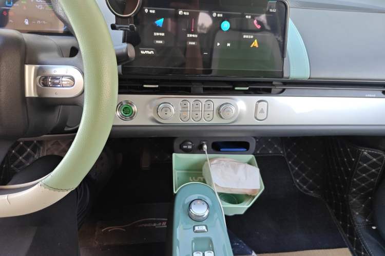 Used CHANGAN NEVO Lumin 2022 210km Sweet Edition Audio And AC Panel