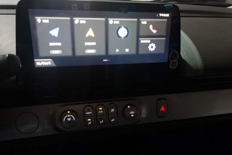 Used CHANGAN NEVO Lumin 2022 210km Sweet Edition Audio And AC Panel