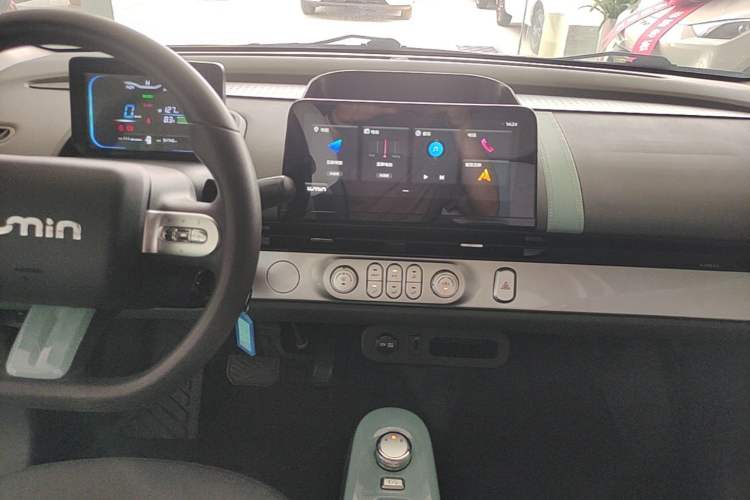 Used CHANGAN NEVO Lumin 2022 155 km – Refreshingly Sweet Edition Audio And AC Panel