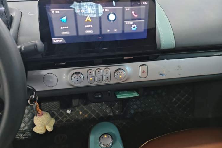 Used CHANGAN NEVO Lumin 2022 155 km – Refreshingly Sweet Edition Audio And AC Panel