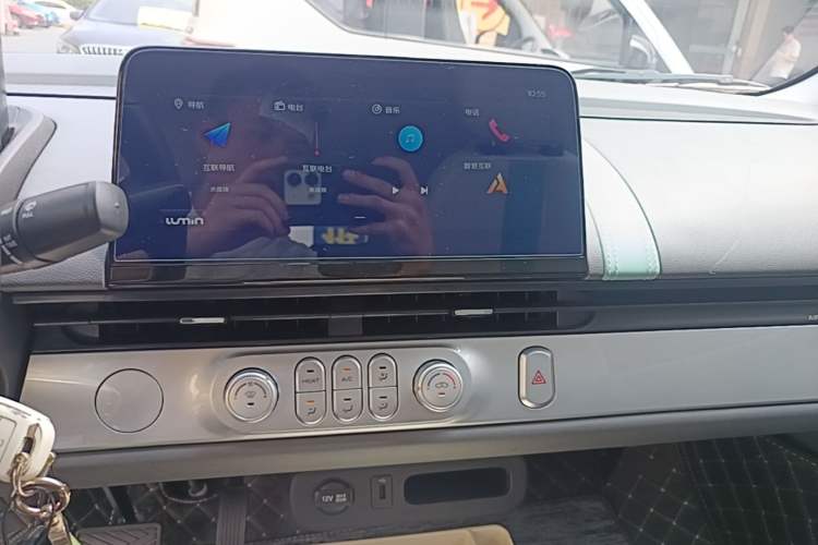 Used CHANGAN NEVO Lumin 2022 155 km – Refreshingly Sweet Edition Audio And AC Panel