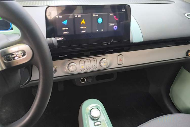 Used CHANGAN NEVO Lumin 2022 210km Sweet Edition Audio And AC Panel
