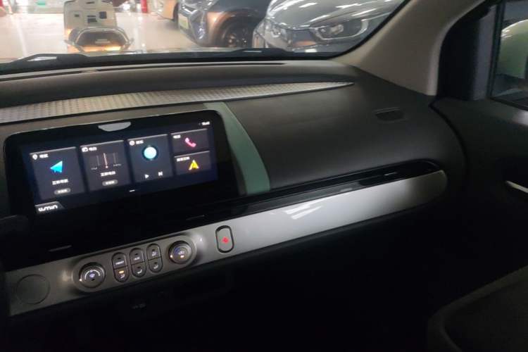 Used CHANGAN NEVO Lumin 2022 210km Sweet Edition Audio And AC Panel