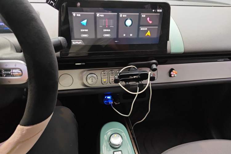 Used CHANGAN NEVO Lumin 2022 301km Honey-Sweet Version Audio And AC Panel
