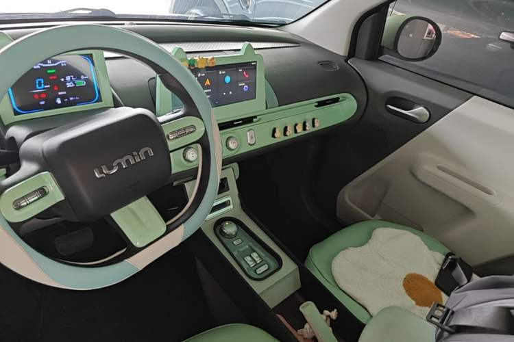 Used CHANGAN NEVO Lumin 2022 210km Sweet Edition Audio And AC Panel