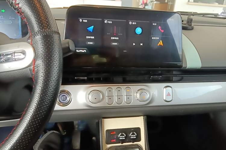 Used CHANGAN NEVO Lumin 2022 210km Sweet Edition Audio And AC Panel