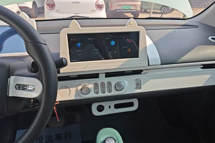 Used CHANGAN NEVO Lumin 2022 155 km – Refreshingly Sweet Edition Audio And AC Panel