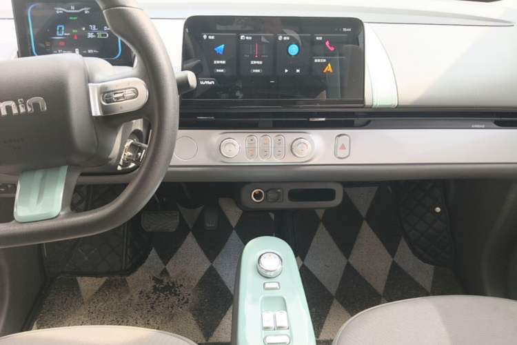 Used CHANGAN NEVO Lumin 2022 210km Sweet Edition Audio And AC Panel