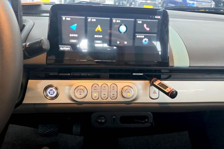 Used CHANGAN NEVO Lumin 2022 210km Sweet Edition Audio And AC Panel