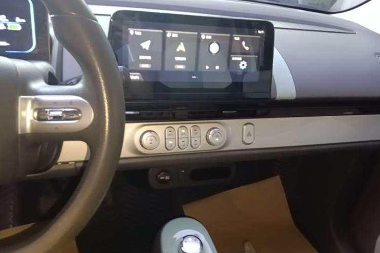 Used CHANGAN NEVO Lumin 2022 210km Sweet Edition Audio And AC Panel