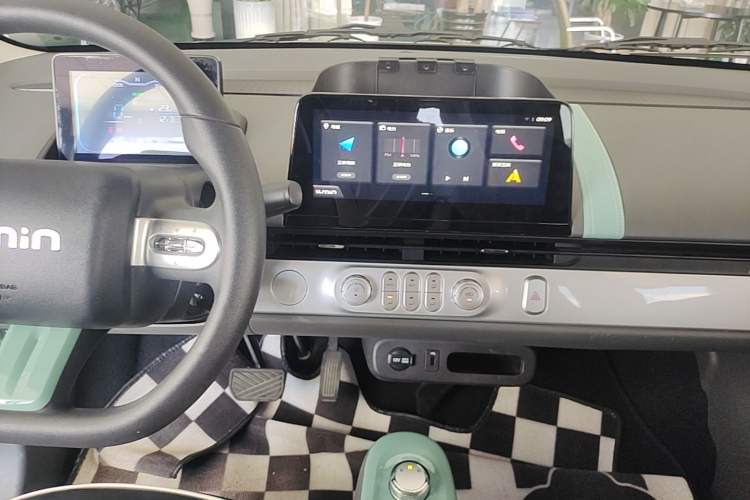 Used CHANGAN NEVO Lumin 2022 210km Sweet Edition Audio And AC Panel