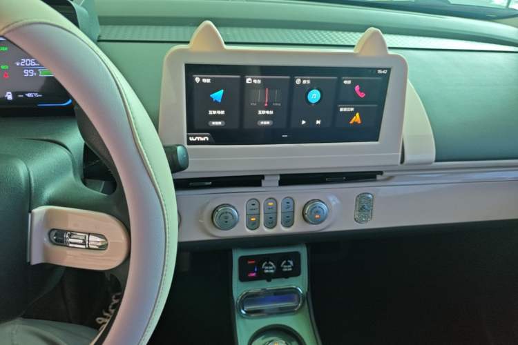 Used CHANGAN NEVO Lumin 2022 210km Sweet Edition Audio And AC Panel