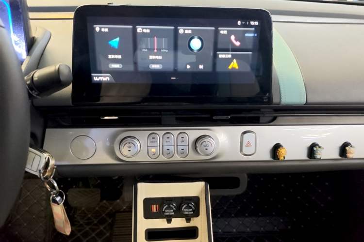 Used CHANGAN NEVO Lumin 2022 210km Sweet Edition Audio And AC Panel