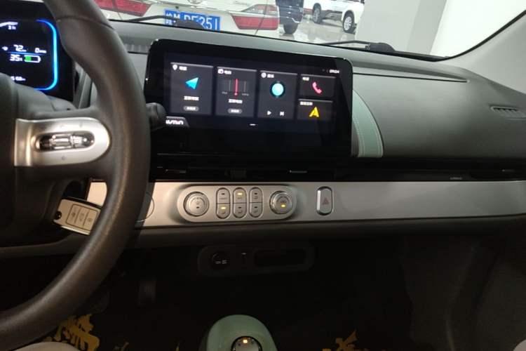 Used CHANGAN NEVO Lumin 2022 210km Sweet Edition Audio And AC Panel