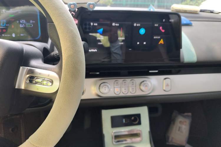 Used CHANGAN NEVO Lumin 2022 210km Sweet Edition Audio And AC Panel