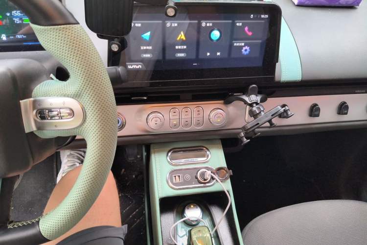 Used CHANGAN NEVO Lumin 2022 210km Sweet Edition Audio And AC Panel
