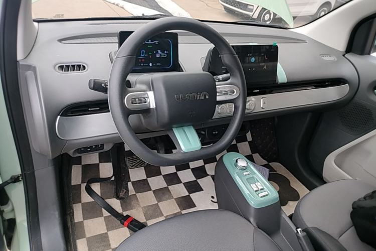 Used CHANGAN NEVO Lumin 2022 155 km – Refreshingly Sweet Edition Center Console
