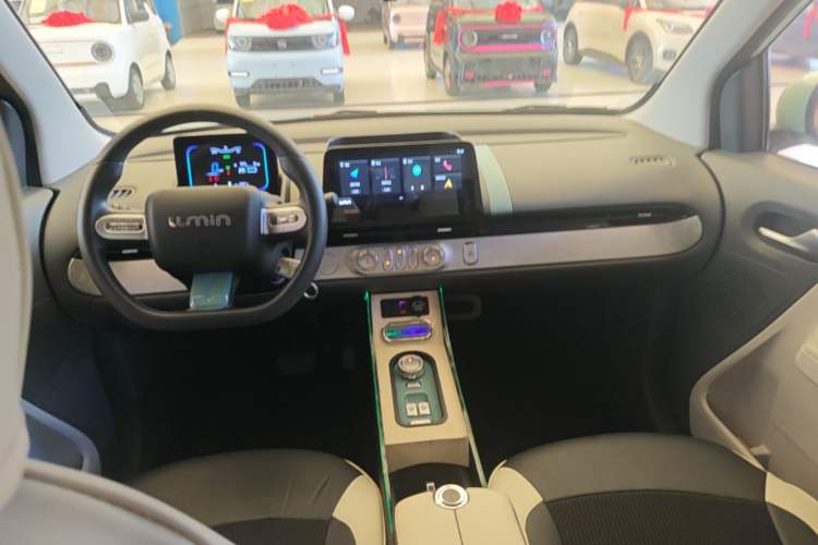 Used CHANGAN NEVO Lumin 2022 155 km – Refreshingly Sweet Edition Center Console