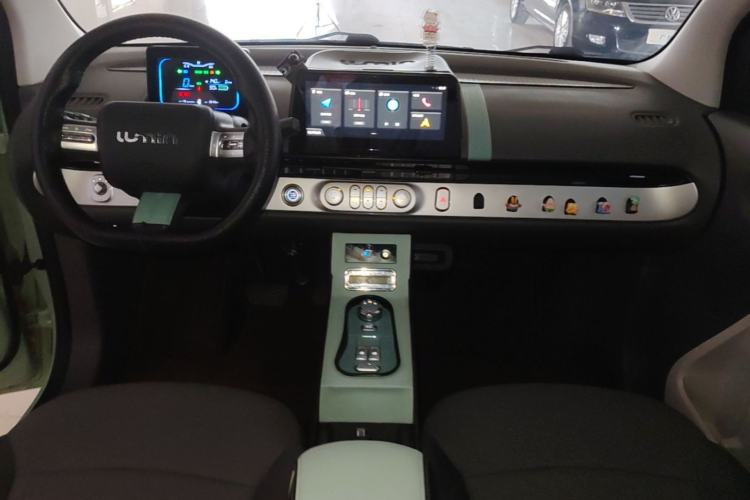 Used CHANGAN NEVO Lumin 2022 155 km – Refreshingly Sweet Edition Center Console