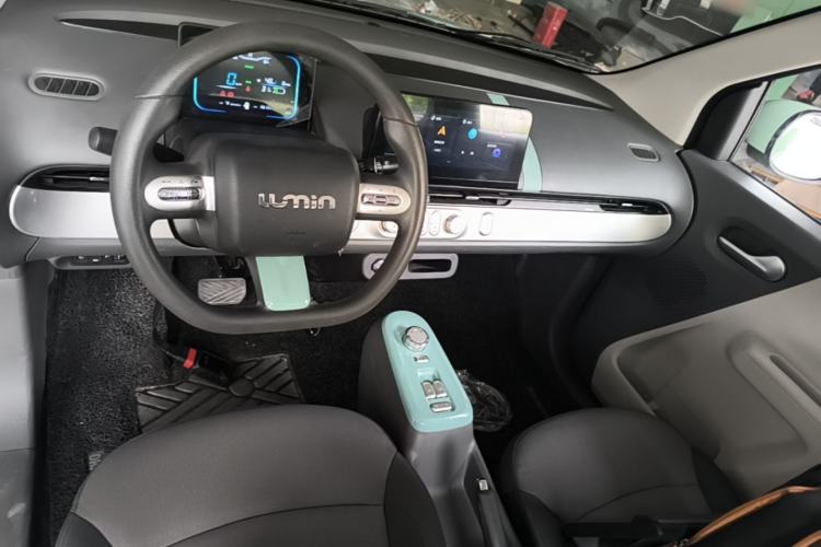 Used CHANGAN NEVO Lumin 2022 155 km – Refreshingly Sweet Edition Center Console
