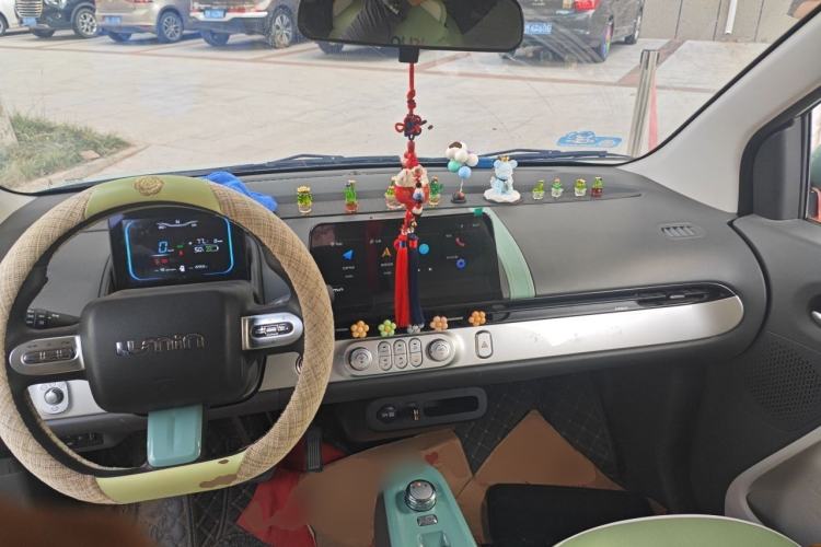 Used CHANGAN NEVO Lumin 2022 155 km – Refreshingly Sweet Edition Center Console
