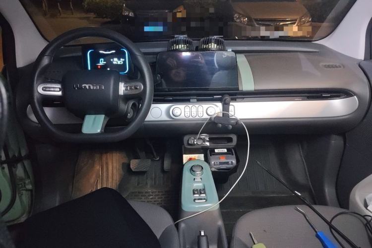 Used CHANGAN NEVO Lumin 2022 155 km – Refreshingly Sweet Edition Center Console