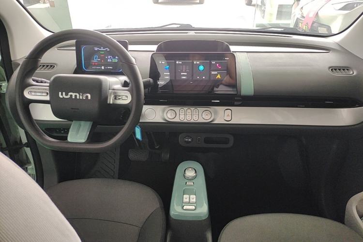 Used CHANGAN NEVO Lumin 2022 155 km – Refreshingly Sweet Edition Center Console