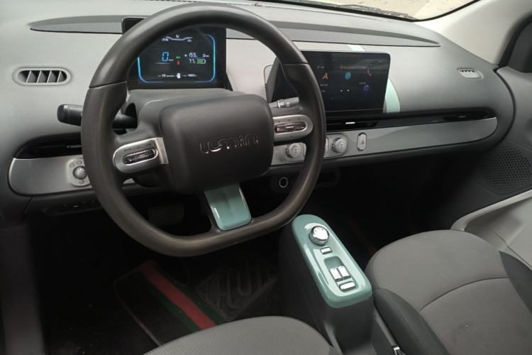 Used CHANGAN NEVO Lumin 2022 210km Sweet Edition Center Console