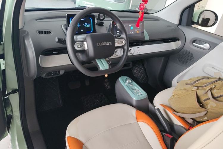 Used CHANGAN NEVO Lumin 2022 155 km – Refreshingly Sweet Edition Center Console