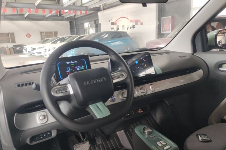 Used CHANGAN NEVO Lumin 2022 210km Sweet Edition Center Console