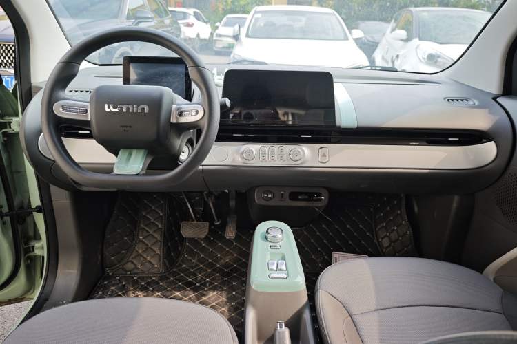 Used CHANGAN NEVO Lumin 2022 155 km – Refreshingly Sweet Edition Center Console