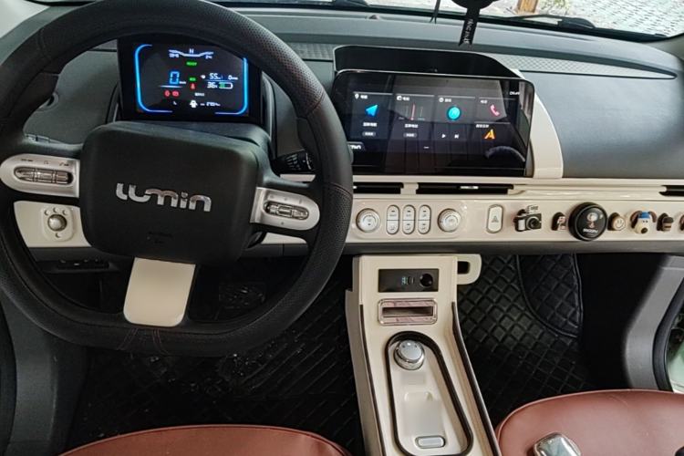 Used CHANGAN NEVO Lumin 2022 155 km – Refreshingly Sweet Edition Center Console