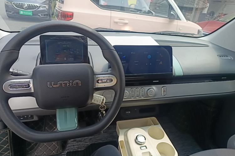 Used CHANGAN NEVO Lumin 2022 155 km – Refreshingly Sweet Edition Center Console