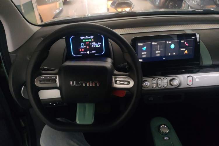 Used CHANGAN NEVO Lumin 2022 210km Sweet Edition Center Console