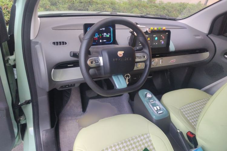 Used CHANGAN NEVO Lumin 2022 210km Sweet Edition Center Console