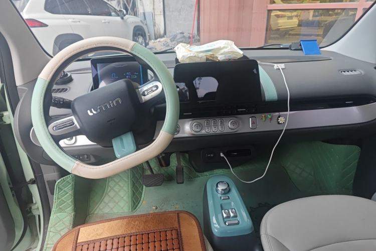 Used CHANGAN NEVO Lumin 2022 155 km – Refreshingly Sweet Edition Center Console