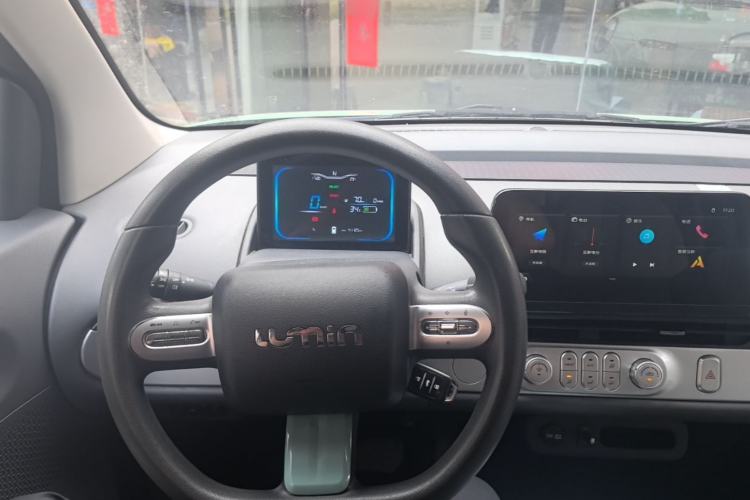 Used CHANGAN NEVO Lumin 2022 210km Sweet Edition Center Console