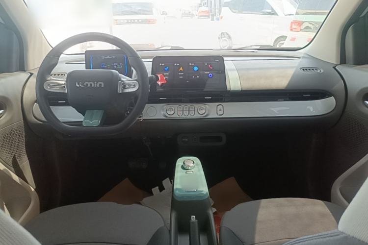 Used CHANGAN NEVO Lumin 2022 155 km – Refreshingly Sweet Edition Center Console