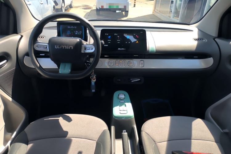 Used CHANGAN NEVO Lumin 2022 155 km – Refreshingly Sweet Edition Center Console