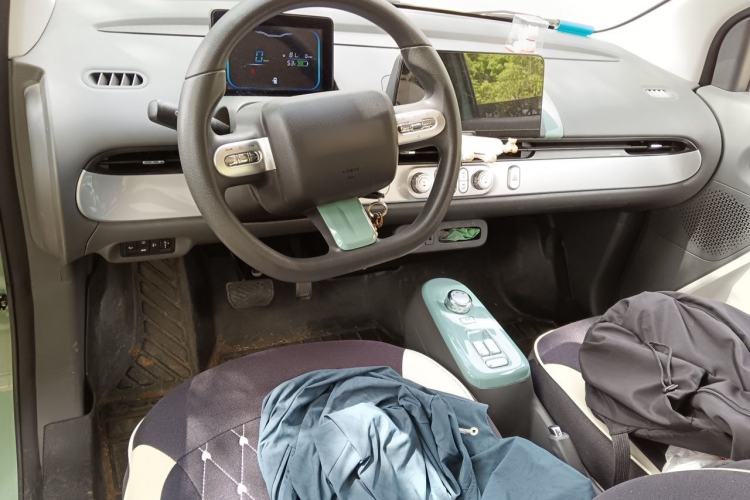 Used CHANGAN NEVO Lumin 2022 155 km – Refreshingly Sweet Edition Center Console