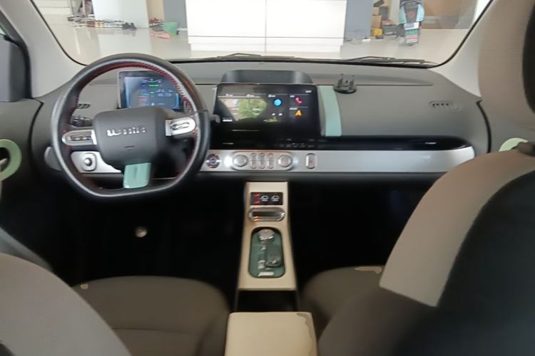Used CHANGAN NEVO Lumin 2022 210km Sweet Edition Center Console
