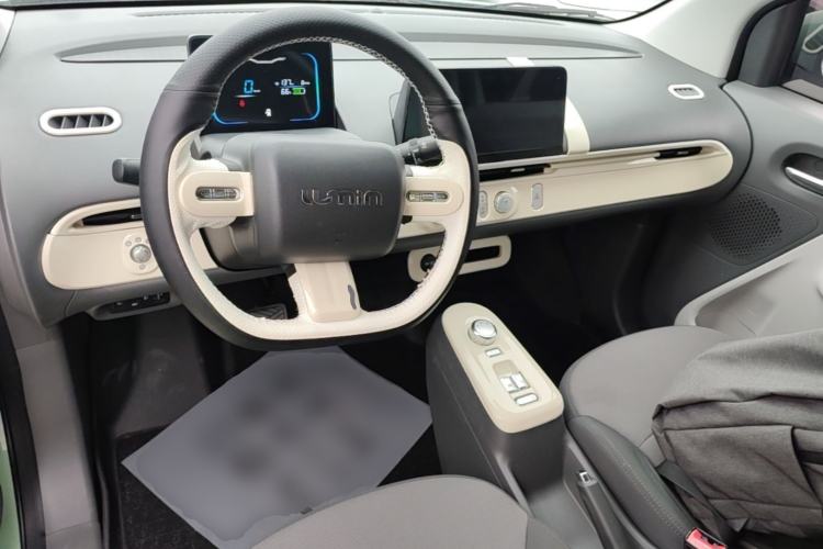 Used CHANGAN NEVO Lumin 2022 210km Sweet Edition Center Console