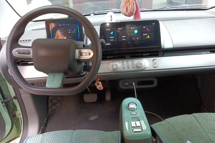 Used CHANGAN NEVO Lumin 2022 155 km – Refreshingly Sweet Edition Center Console