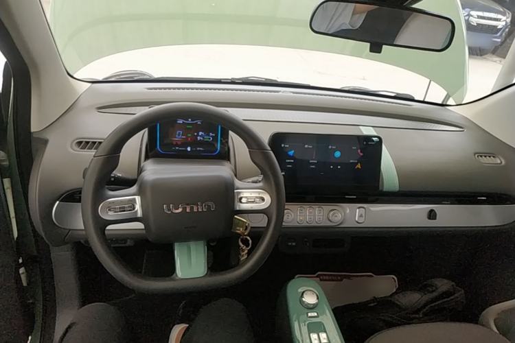 Used CHANGAN NEVO Lumin 2022 155 km – Refreshingly Sweet Edition Center Console