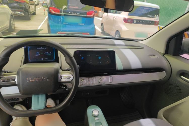 Used CHANGAN NEVO Lumin 2022 155 km – Refreshingly Sweet Edition Center Console