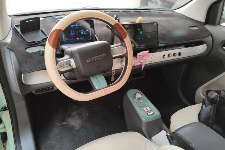 Used CHANGAN NEVO Lumin 2022 155 km – Refreshingly Sweet Edition Center Console