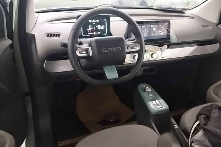 Used CHANGAN NEVO Lumin 2022 210km Sweet Edition Center Console