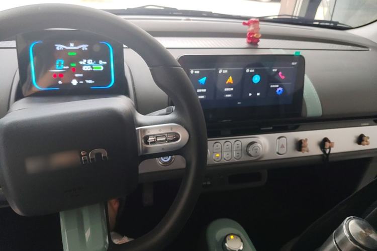 Used CHANGAN NEVO Lumin 2022 210km Sweet Edition Center Console